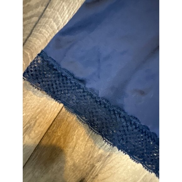 Vanity Fair Womens Nylon Antron Slip Lace Trim Size 38 Midnight Blue USA - Picture 2 of 10
